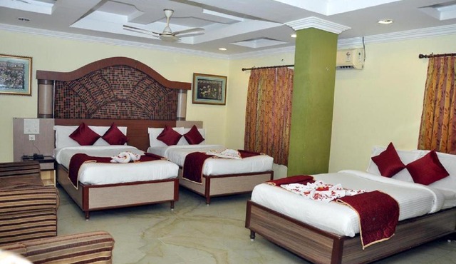 Hotel Shri Perumal Inn