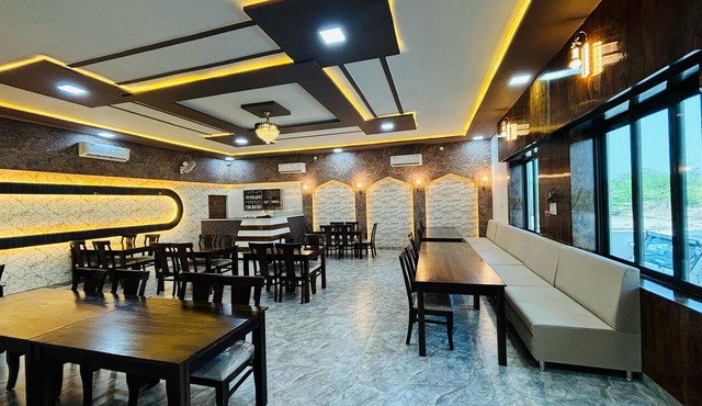 Hotel Shri Tulsi Residency