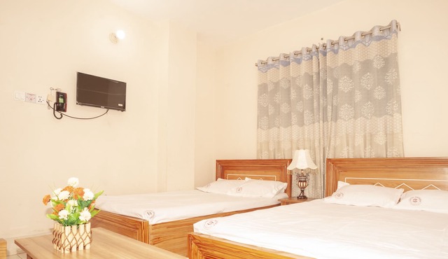 Hotel Sikder Residential - Deluxe Double Room - Non AC in Dhaka