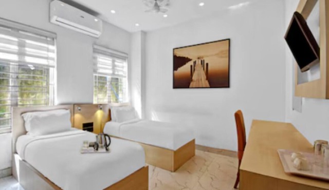Hotel Silver Stay By GRB