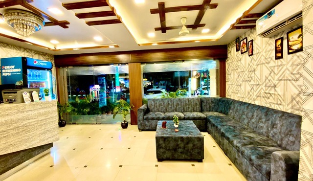 Hotel Sky Park - Airport Zone