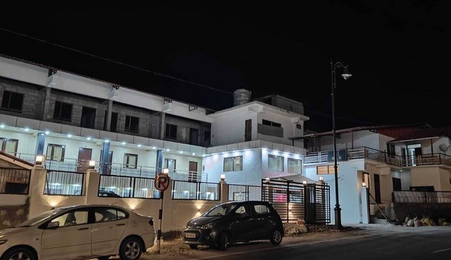 Hotel SNR Grand