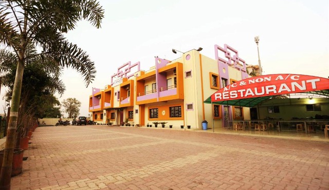 Hotel Somnath Sagar
