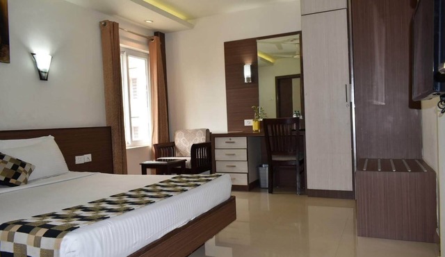 Hotel South Regency
