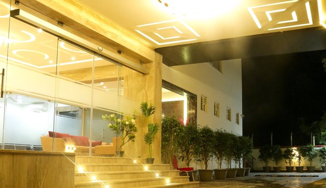 Hotel SRR Grand