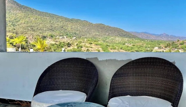 Hotel SSR Palace Mount Abu