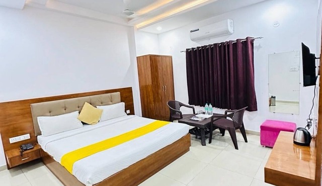 Hotel Sunrise Palace Udaipur