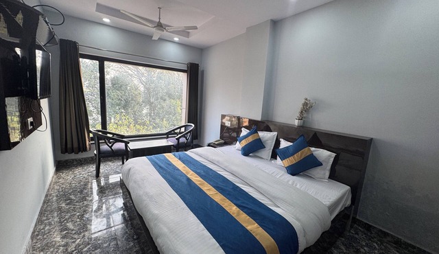 Hotel Suraj By T And M Hotels