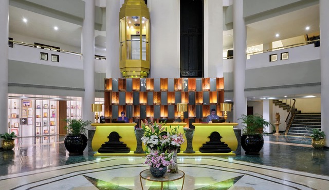Hotel Swosti Premium