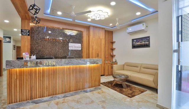 Hotel TGR Rooms