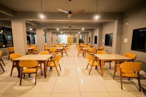 Hotel The Premier Somnath