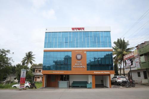 Hotel The Royal Anandraj