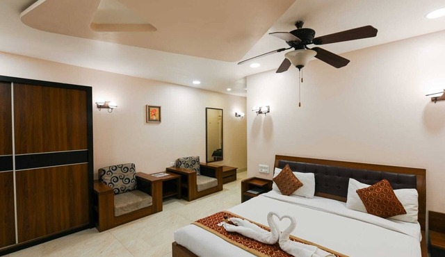 HOTEL THE SUDESH