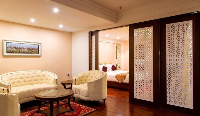 Hotel Trinity Grand, Raigarh