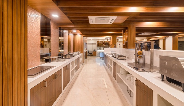Hotel Turmeric