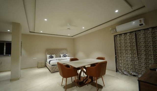 Hotel Vanthara inn