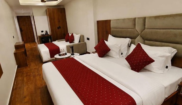 Hotel Varanasi Ganges Opposite Banaras Railway Station
