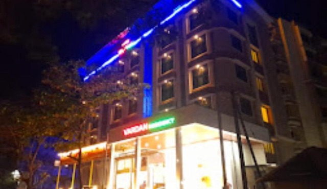 Hotel Vardan Residency, Ratnagiri