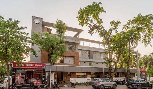 Hotel Vatika Inn