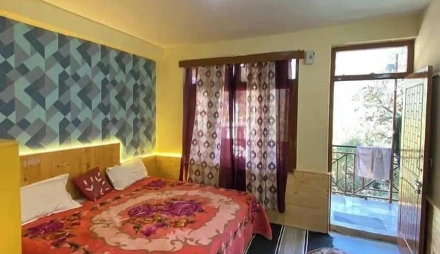 Hotel ved in Vrindavan