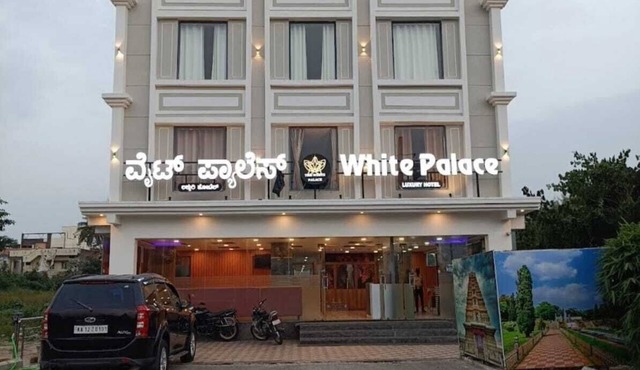 hotel white palace