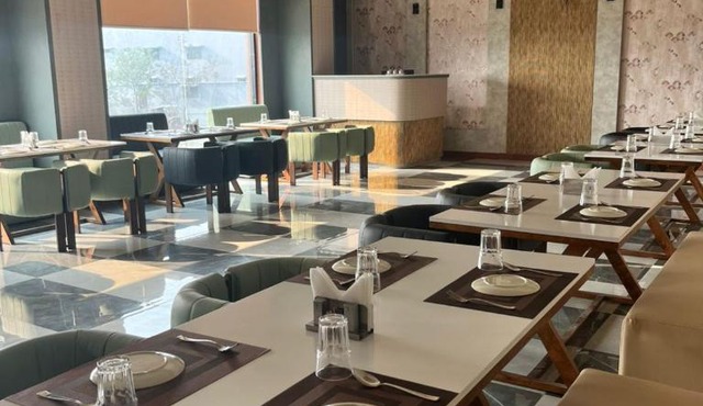 Hotel Yashdhan International