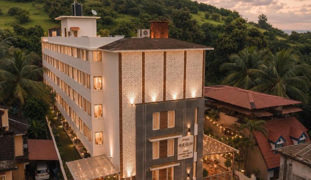 HUE GUH The Porto Candolim