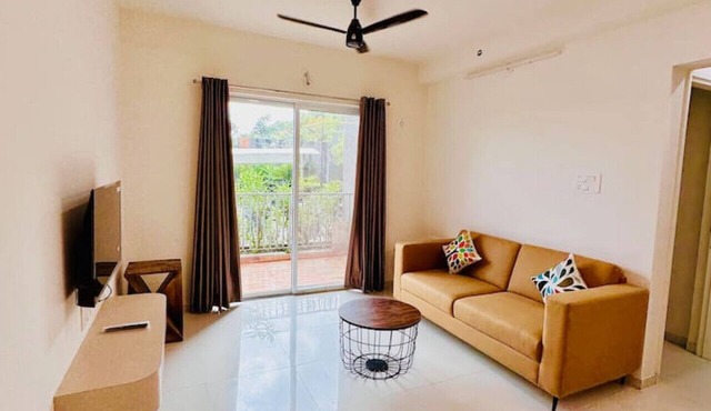 Hummingbird Hideout: 3BHK AC Flat in Baner, Pune