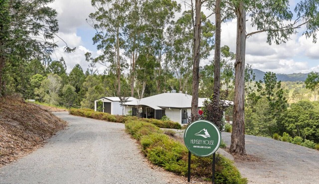 Hunsley House Hinterland Escape in Kidaman Creek