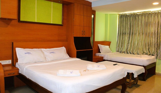 I-ROOMZ Bagyas Residency