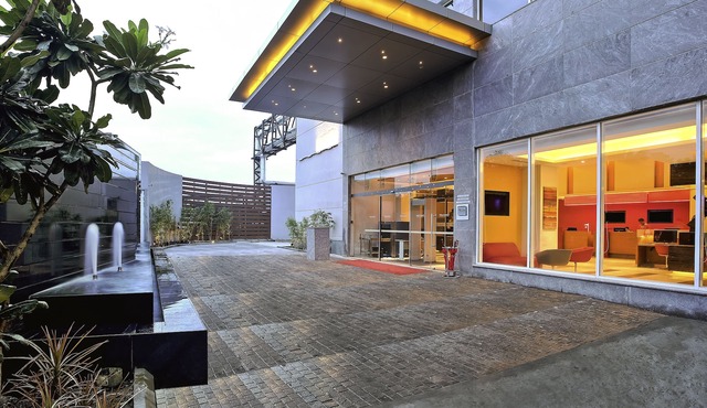 ibis Chennai City Centre Hotel
