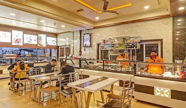 iROOMZ Sri Udupi Park Suites PMC