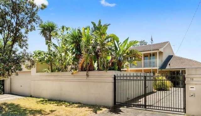 Isle of Security Dreamhousen in Frankston
