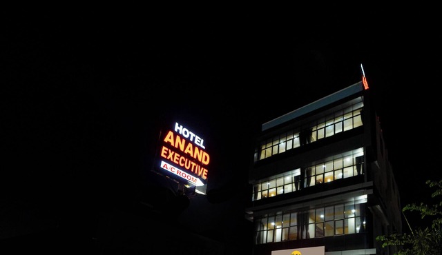 Itsy Hotels Anand Executive, Near Amanora