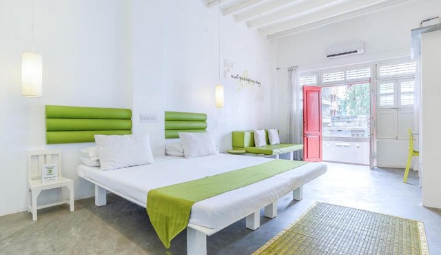 Itsy Hotels Red Lotus Heritage, Promenade Beach