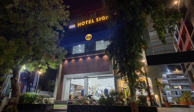 Itsy Hotels Signature, Nehru Nagar
