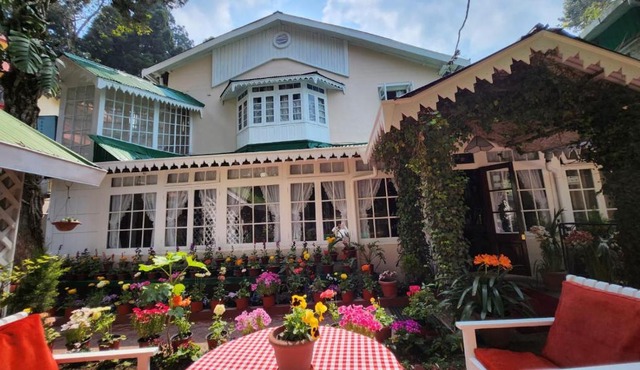 Ivanhoe Hotel (A Heritage Property)
