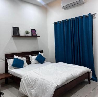 Ivory Stays Private 2BHK with Balcony ideal for Family