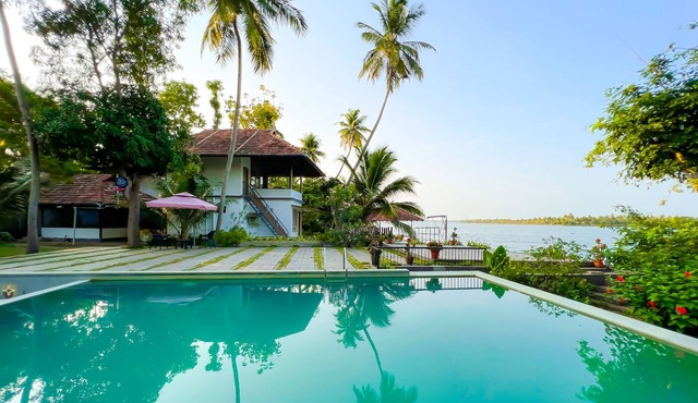 Jai Lake House
