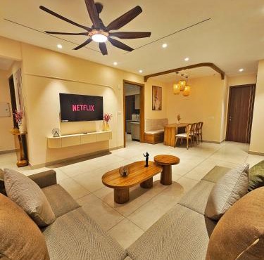 Japandi theme Apartment 10 mins from Chandigarh Airport - by Zeppelin Stays