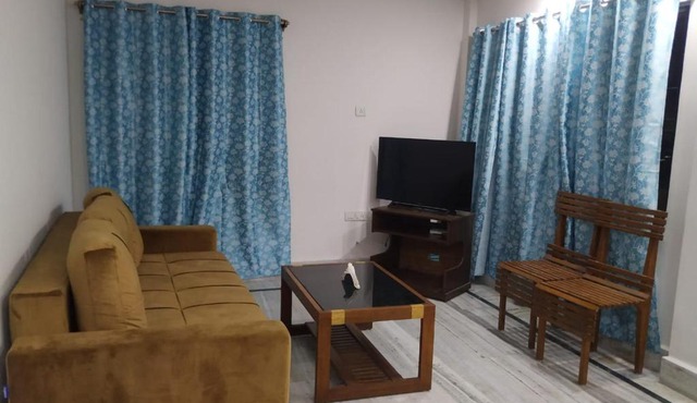 JOHN'S HOMESTAY
