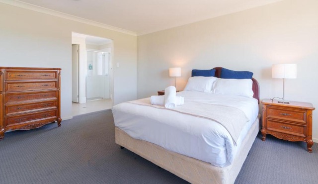 Jordan Spring Sweet 5 Br -Close to Shops&Parks in Kingswood