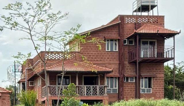 JSK Eco-kid-work friendly farmhouse in Mysuru, next to kaveri backwaters