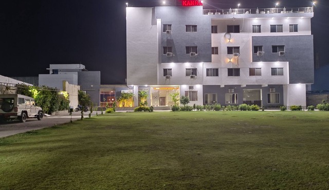 Kanha Hotel & Resort