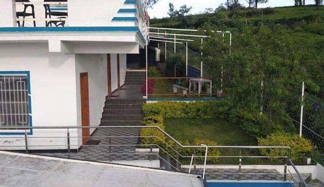 Kathiresan's Diamond hill view cottage
