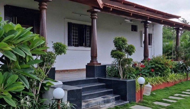 Kerala Nest Retreat Pool – Moinabad By Homeyhuts