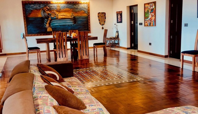 Kesaviyam Luxury Suites/bedrooms with ocean view! 5 min walk Lighthouse beach