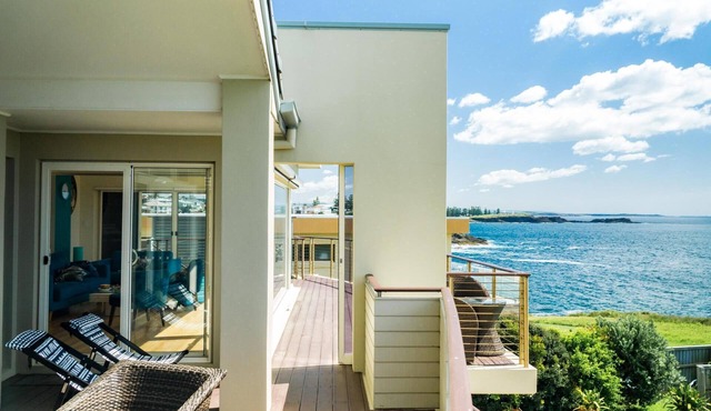 Kiama Dream – Absolute Waterfront | Panoramic Ocean Views | Large Groups in Kiama