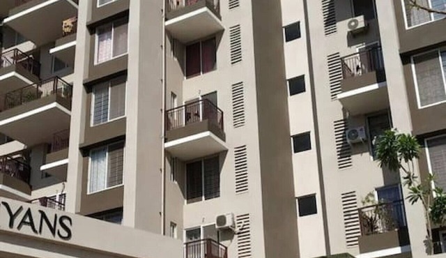 Kingfisher: 2BHK Modern AC Flat in Punawale, Pune