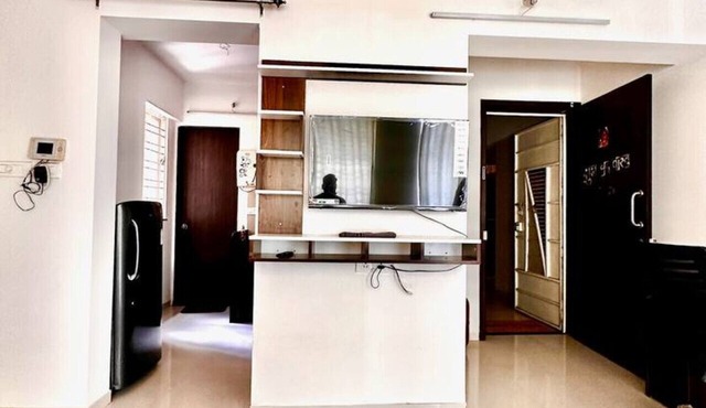 Kingfisher: 2BHK Modern AC Flat in Punawale, Pune
